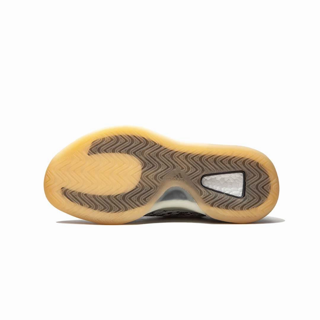 adidas - Unisex Yeezy Quantum Basketball Shoes (GY7926) Lightweight Cushioned Sole Street Scene