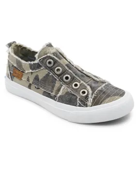Walk Strong Women's Play Sneaker In Camo