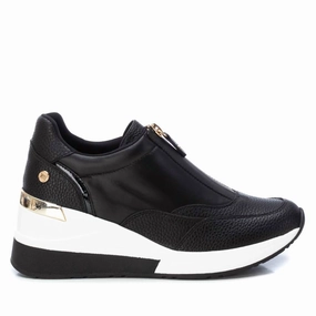 Women's Wedge Sneakers In Black Chill Vibe clean look