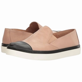 Women's Danielle-A Sneaker In Nude/black Seamless Upper Construction