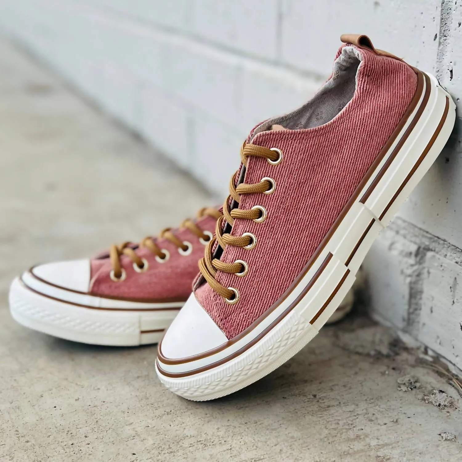 Women''s Driana Sneakers In Red Zip Up Style Thermal Molded Midsole