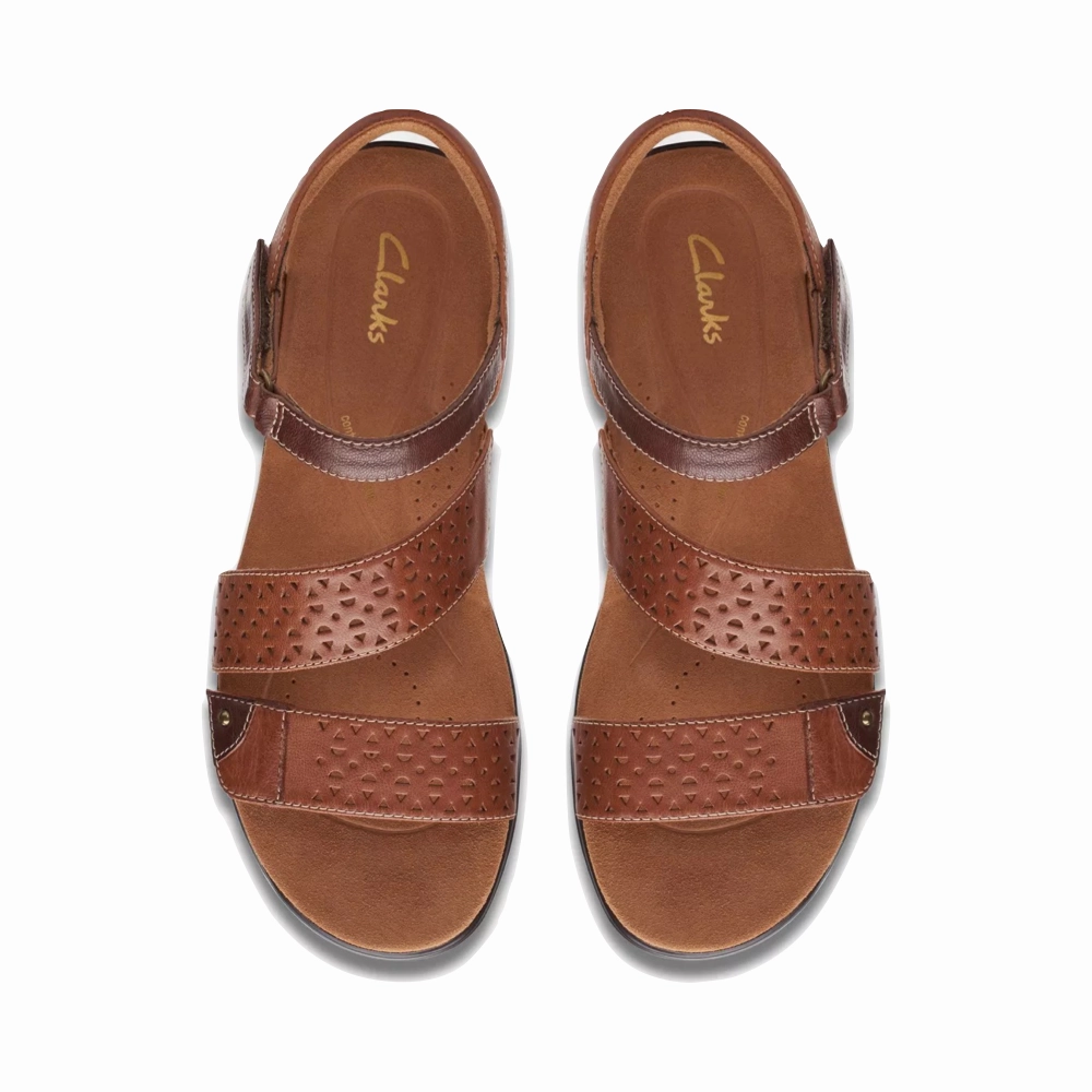 Clarks Women's Kitly Way Strap Sandal in Tan Feel Flex