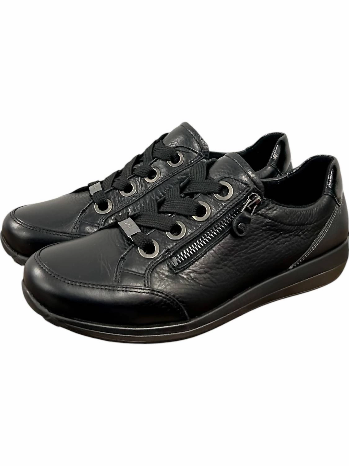 Women's Ollie & Anthracite Sneaker In Black Heat Resistant Outsole