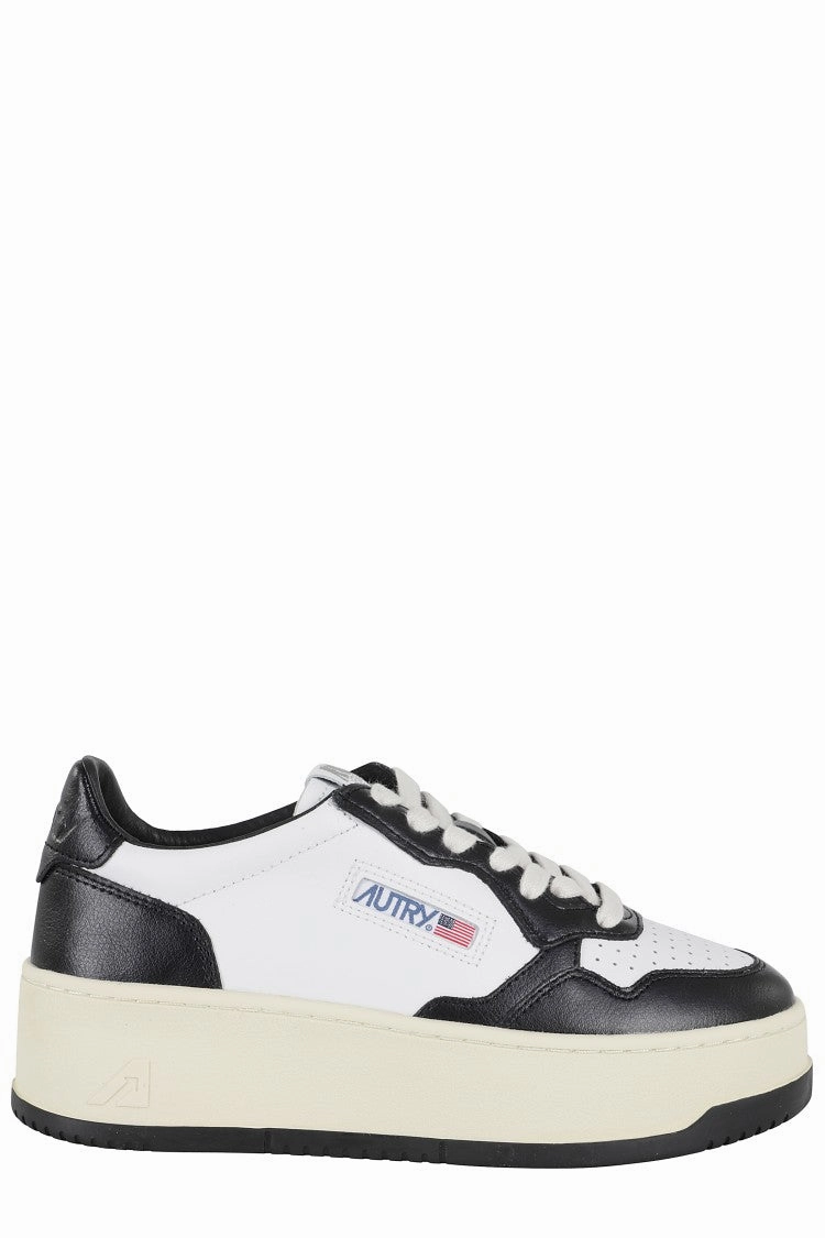 Low-Top Sneaker In White Leather Comfortable Design