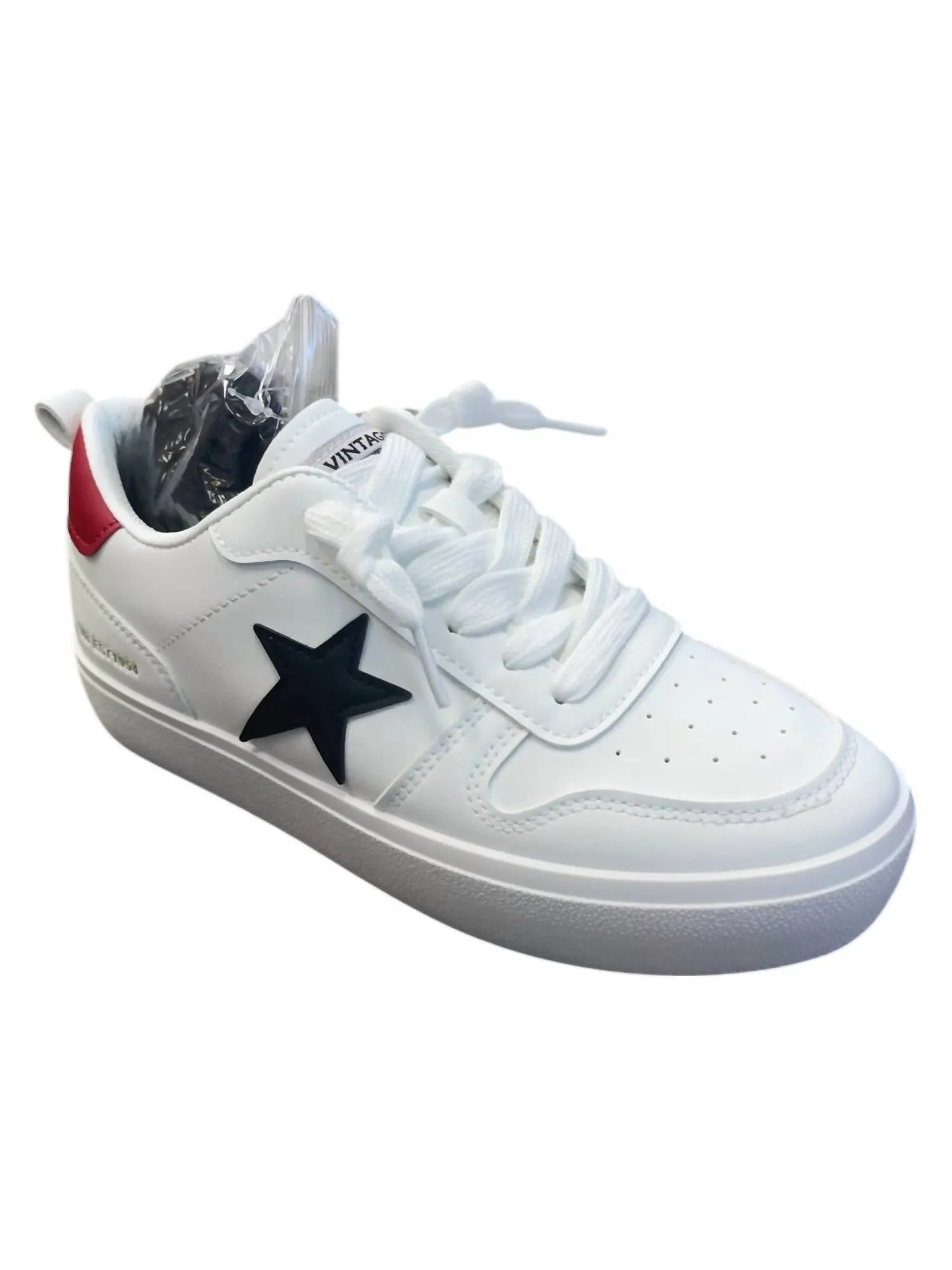 Outfit Boost Aura 8 Sneakers In White