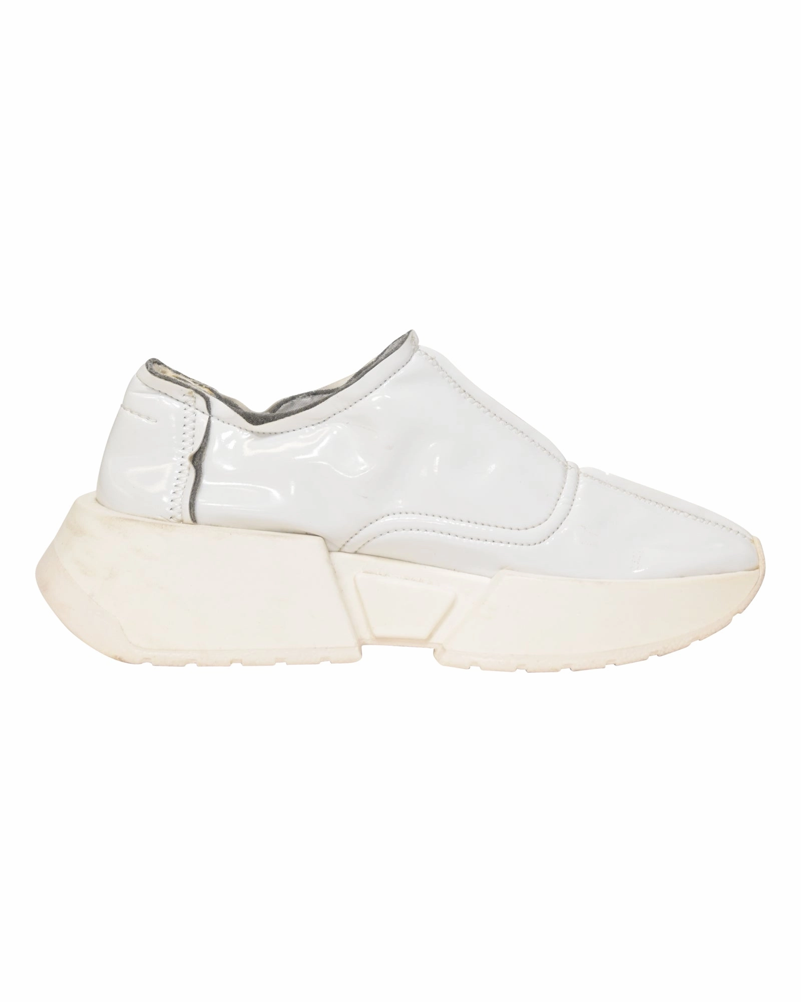 MM6 Maison Margiela Chunky Slip-On Sneakers in White Coated Jersey All-around traction