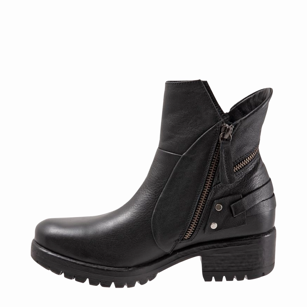 Bueno Women's Fallon Side Zip Leather Boot in Black Light Walk