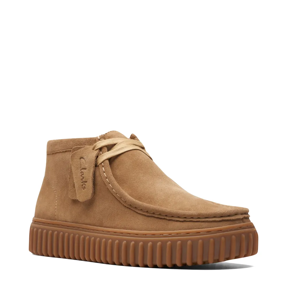 Stretch Material Glow Hike Clarks Men's Torhill Hi Suede Moc Toe Lace Boot in Sand