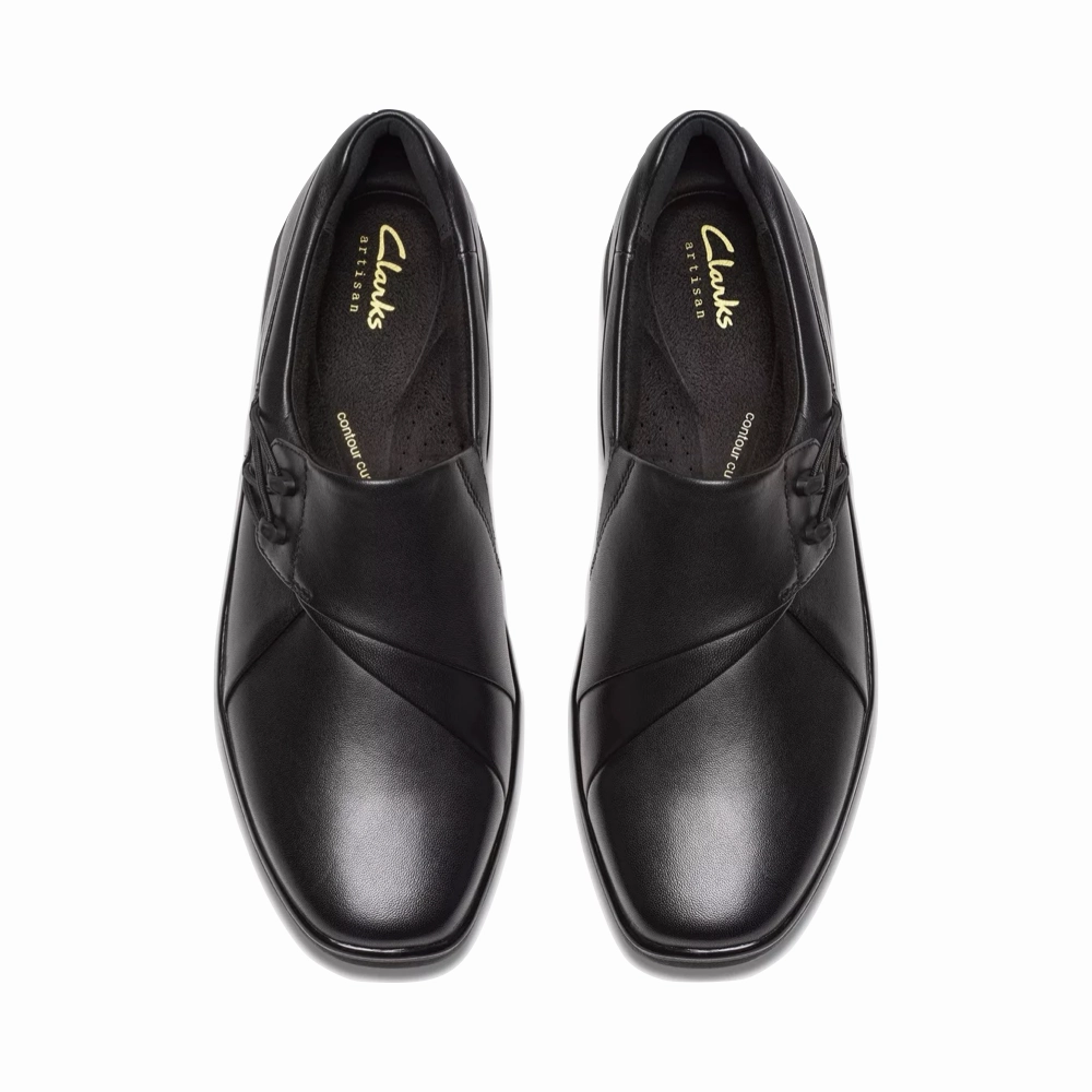 Urban Movement Rock Hike Clarks Women's Lynell Leather Slip On in Black