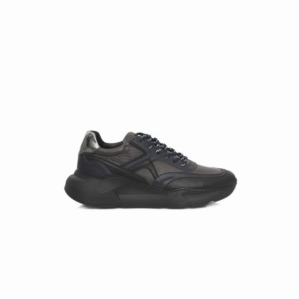 Structured ease Subtle Texture Cerruti 1881 Cowhide Men Women's Sneaker