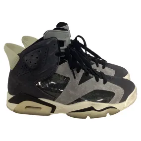 Soft Layers Heat Release Nike Air Jordan 6 Retro Tech Chrome Sneakers in Grey Suede