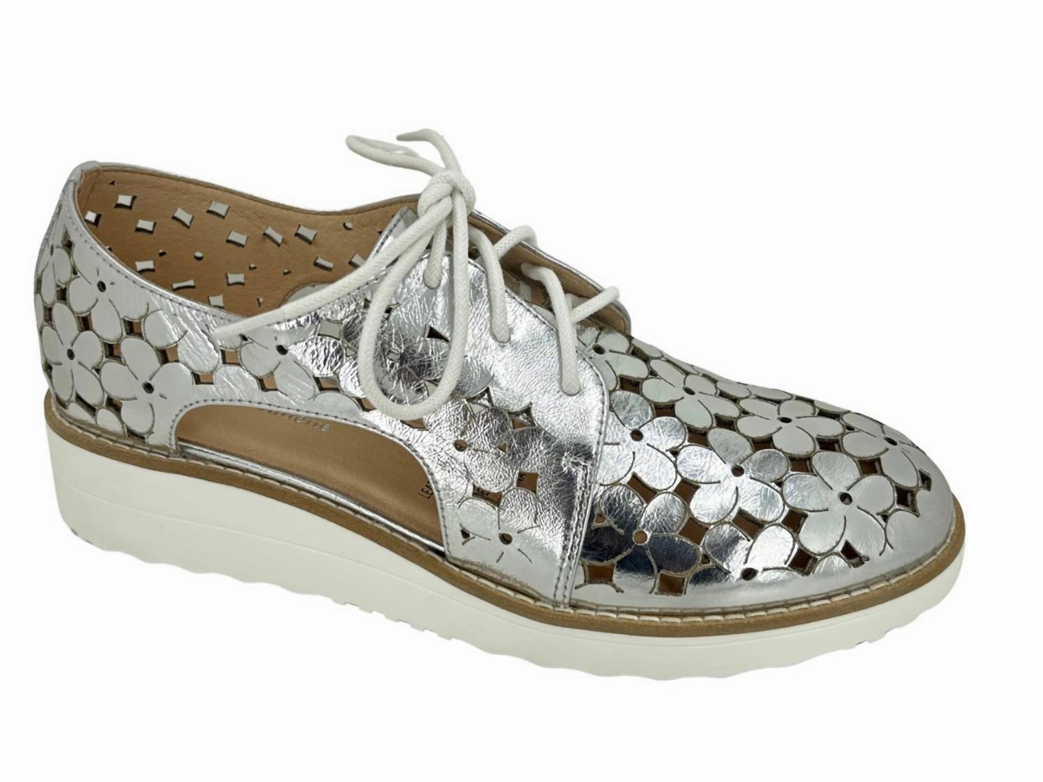 Fresh feeling Women's Onstage Lace-Up Shoe In Silver