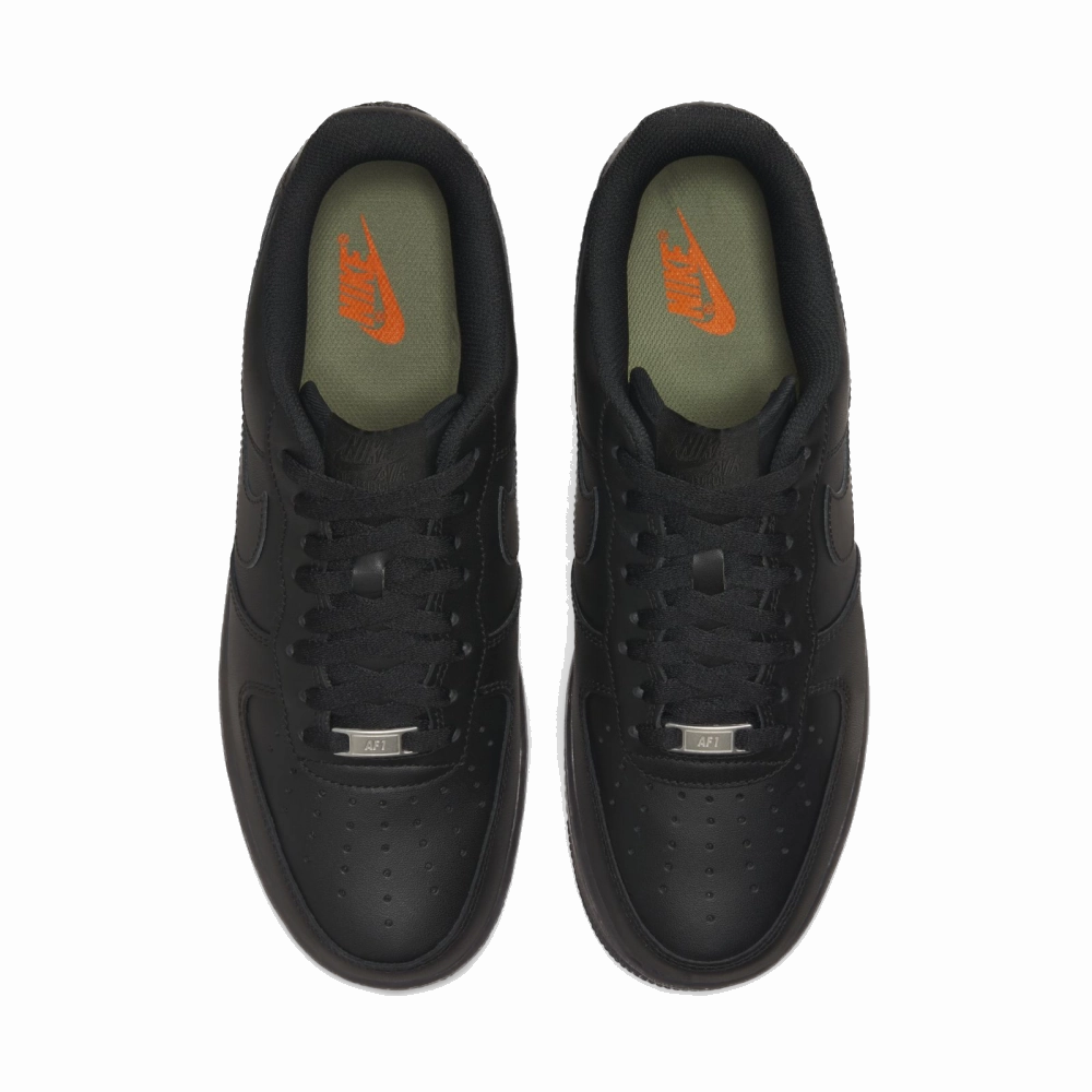 compacted - dirt running option Nike Men's Air Force 1 '07 Shoes - Black