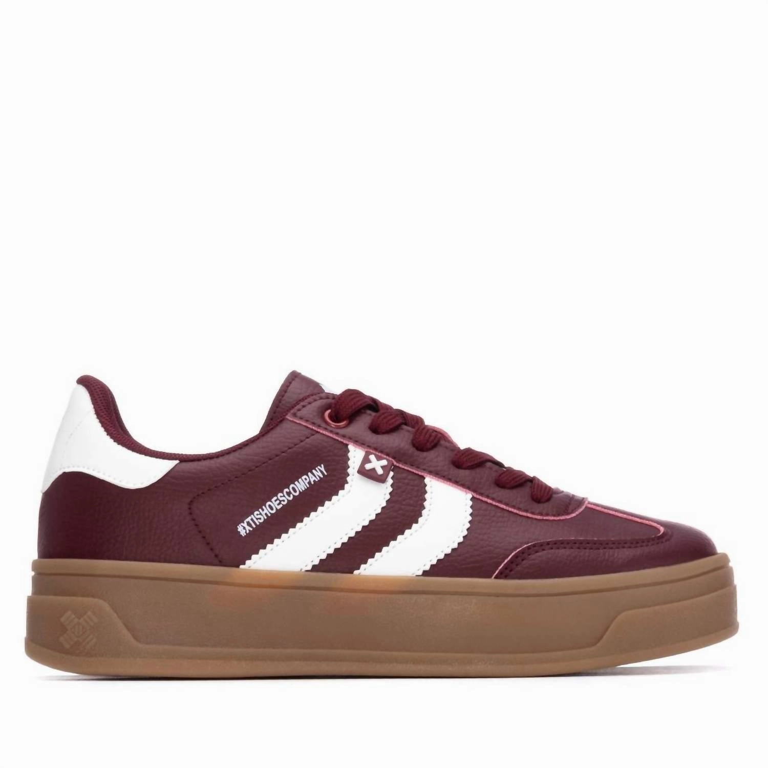 Training Pulse Women's 144585 Round Toe Sneakers In Burgundy