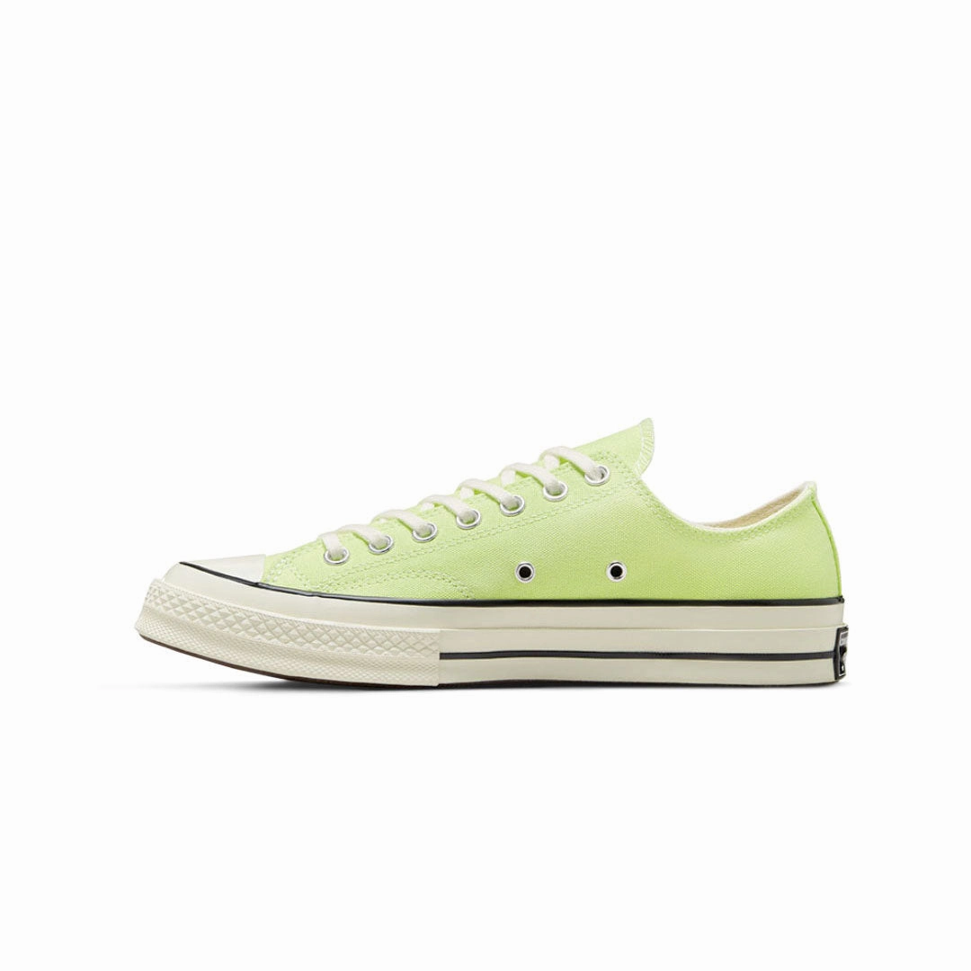 Converse - Unisex Chuck 70 Low Top Shoes (A07431C) clean look Effortless Walk