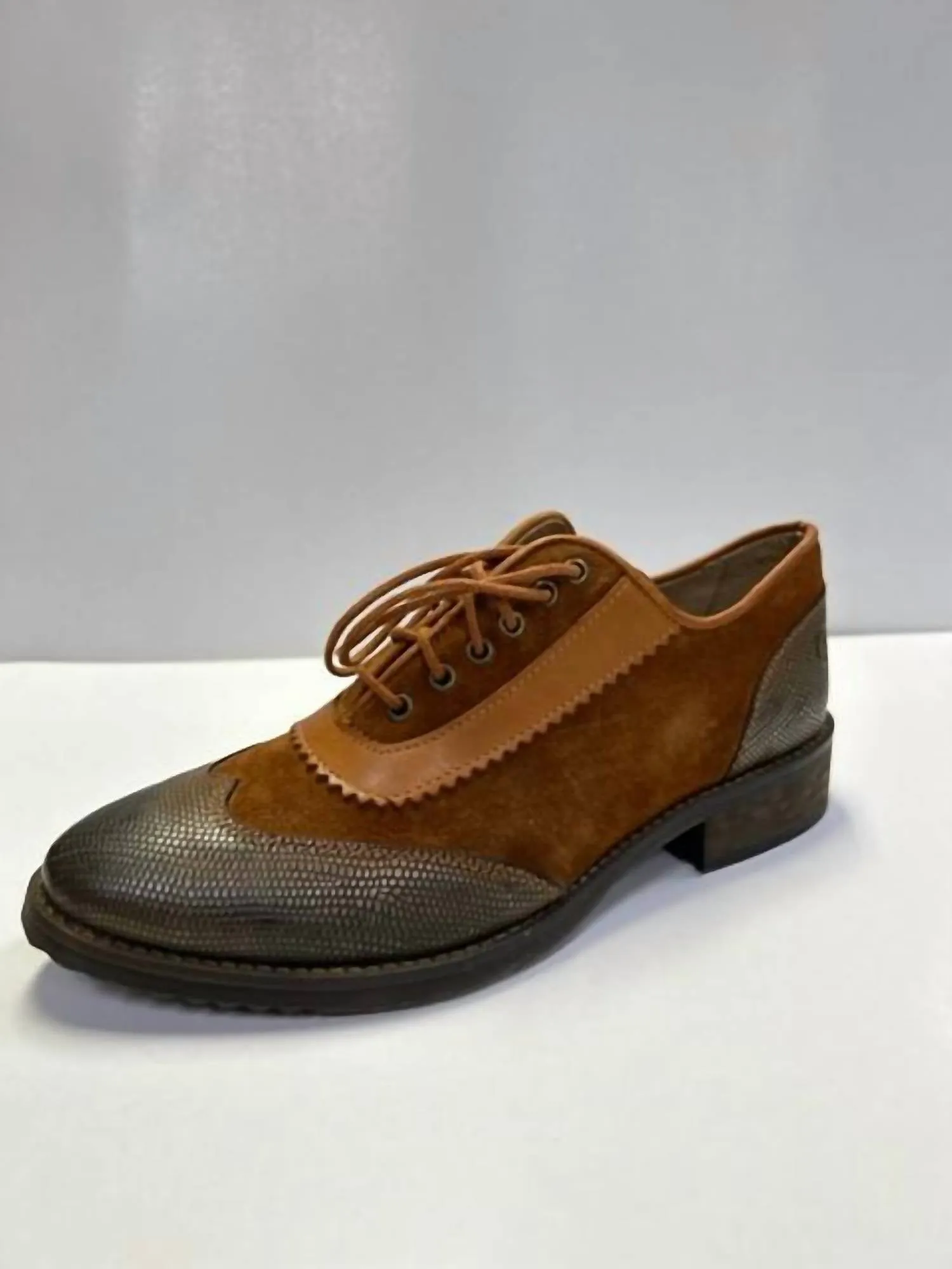 Pressure Relief Women's Forme Shoes In Cognac