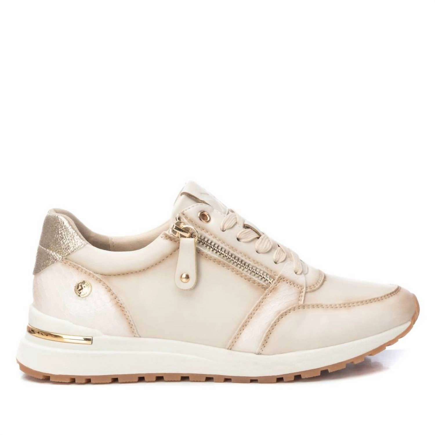 Women's Trainer Sneakers In Beige hybrid design Travel Style