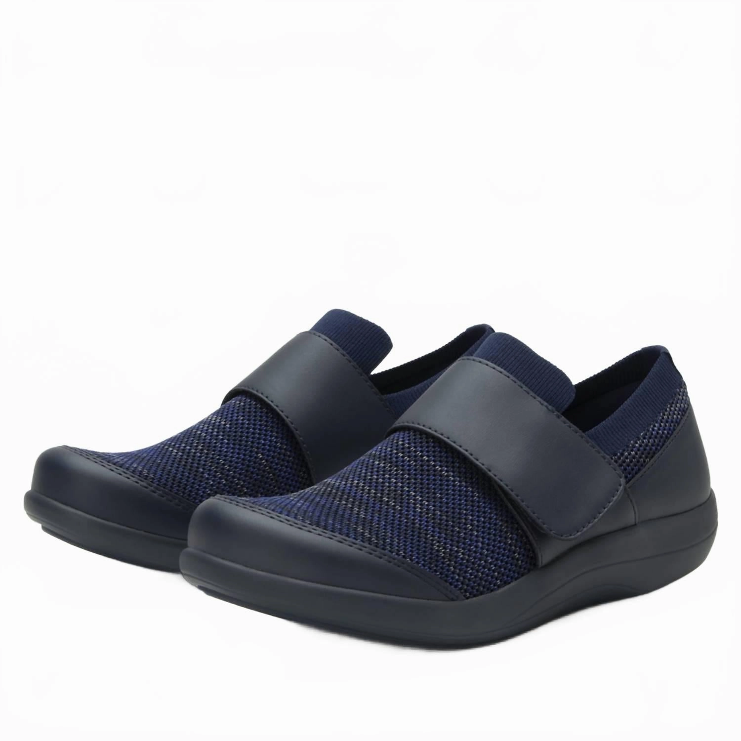 Women's Dasher Casual Sneakers In Navy Multi Rubber Outsole