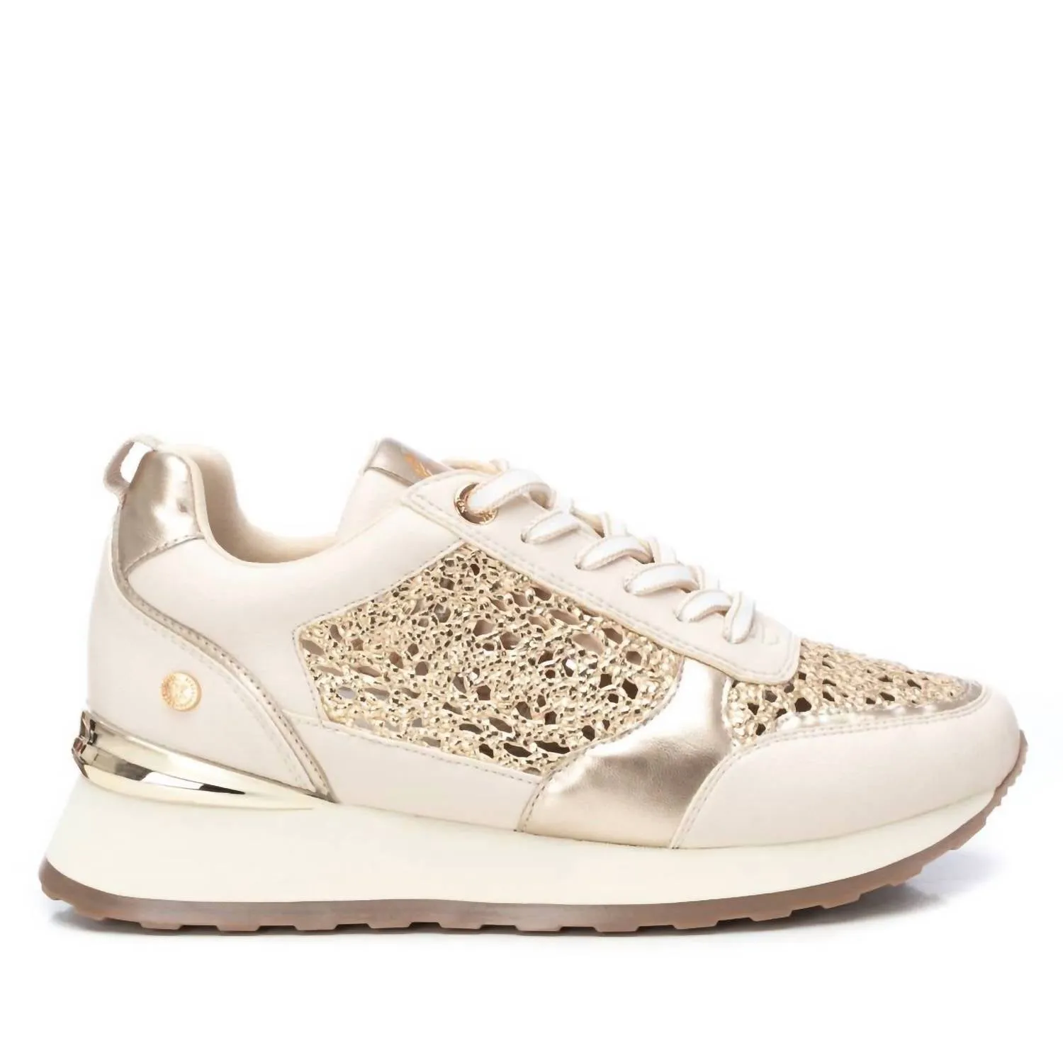 Women's Trainer Sneakers In Beige Trendy Performance Sculpted materials