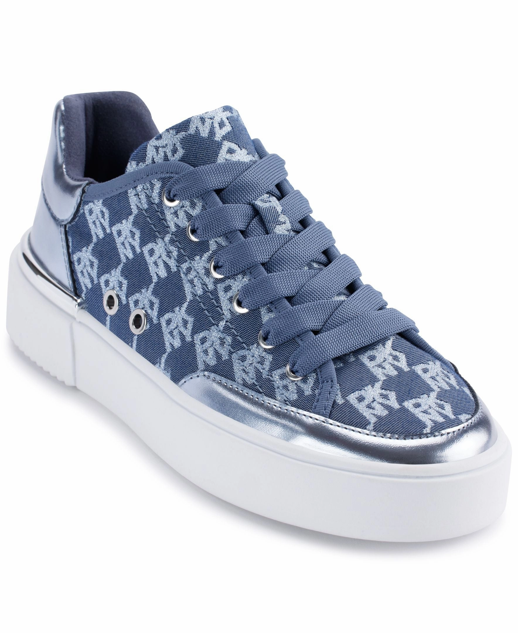 Casual traction Sneaker Fit Women's Bradley Lace-Up Sneaker