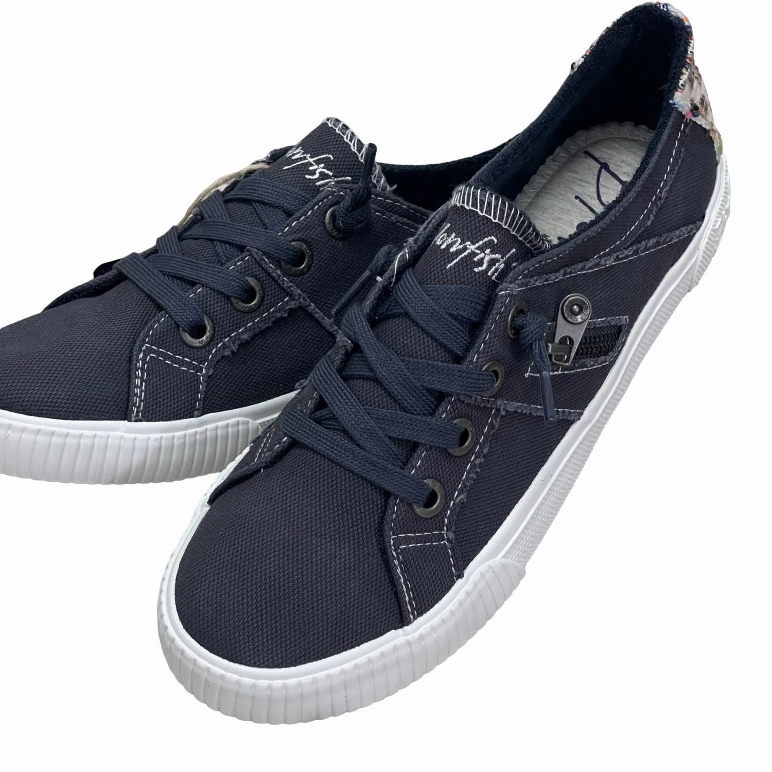 Motion Control Arch Traction Optimized Grip Women's Fruit Sneakers In Blue Tuna Smoked