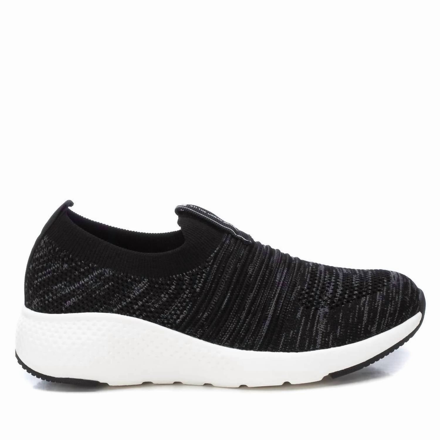 Classic Look Women's Technical Fabric Sneakers In Black