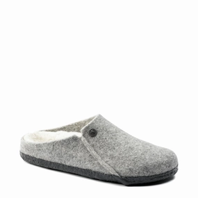Birkenstock Women's Zermatt Shearling Slip On Clog Slipper in Light Grey Cloud Walk Tunnel Step