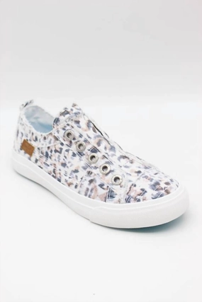 Heel Balance Maximum Support Play Sneaker In Off White Rainforest Leopard