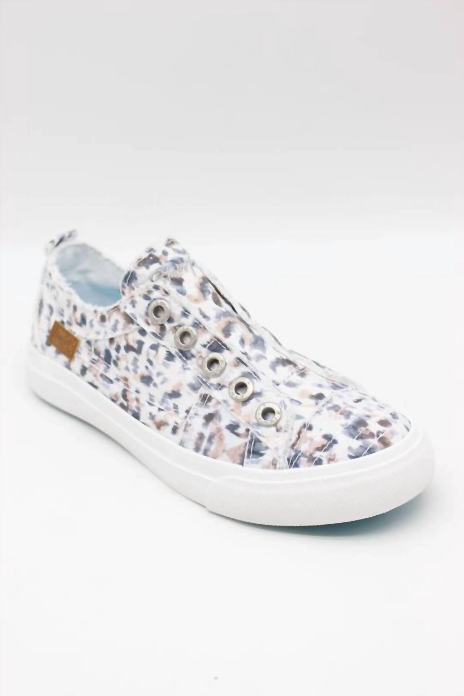 Durable toe cap Play Sneaker In Off White Rainforest Leopard
