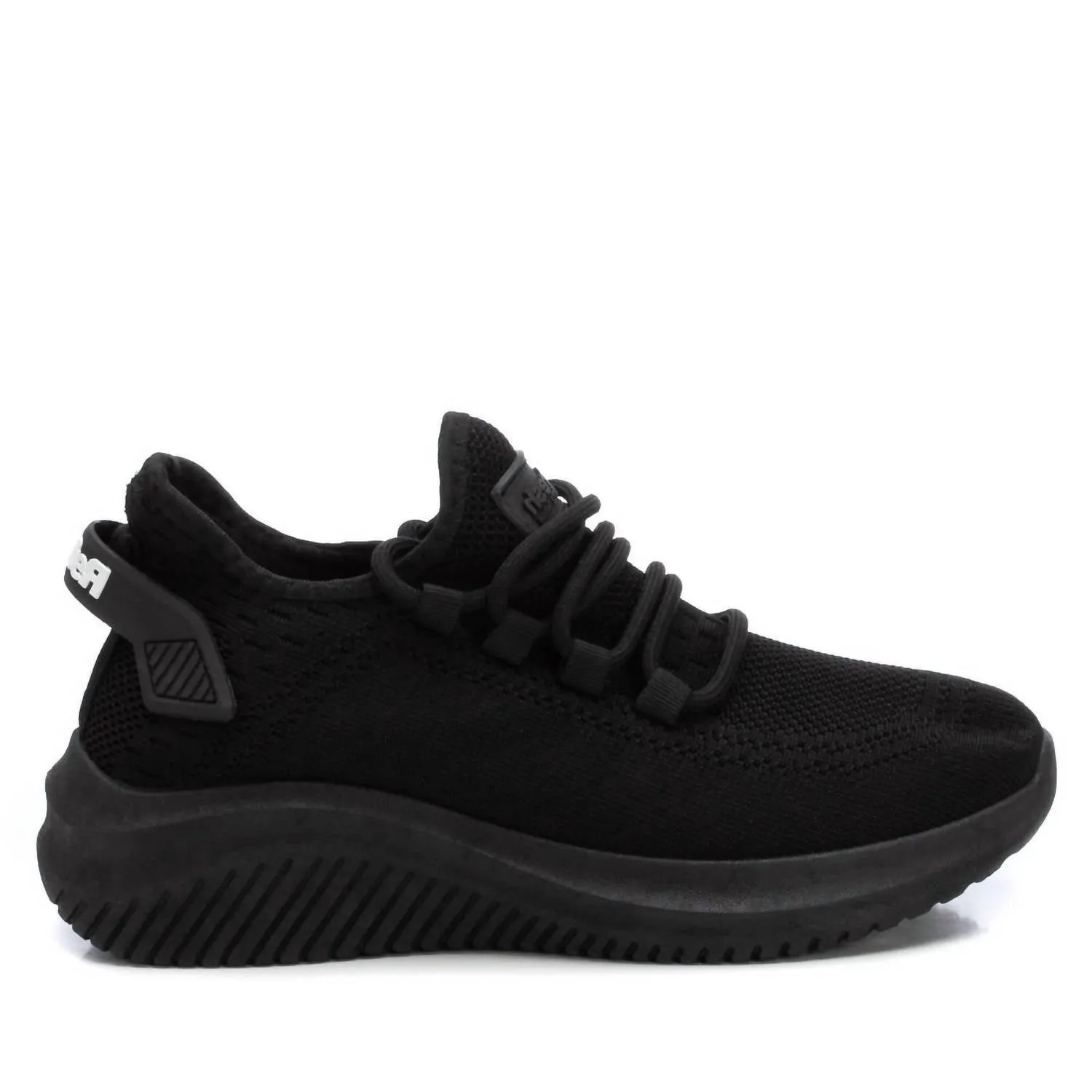Women's Active Comfort Sneakers In Black Move Fast