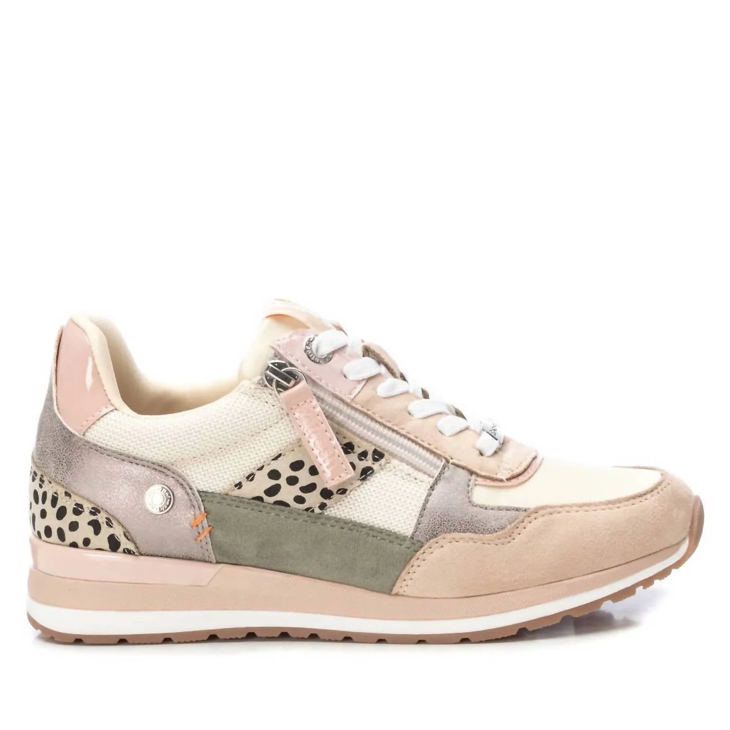 Women's Casual Sneakers In Beige Smart Lifestyle