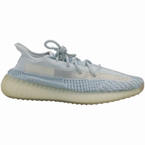 Lightweight Midsole Geometry Ultra Flex Yeezy 350 V2 Sneakers in Cloud White Synthetic