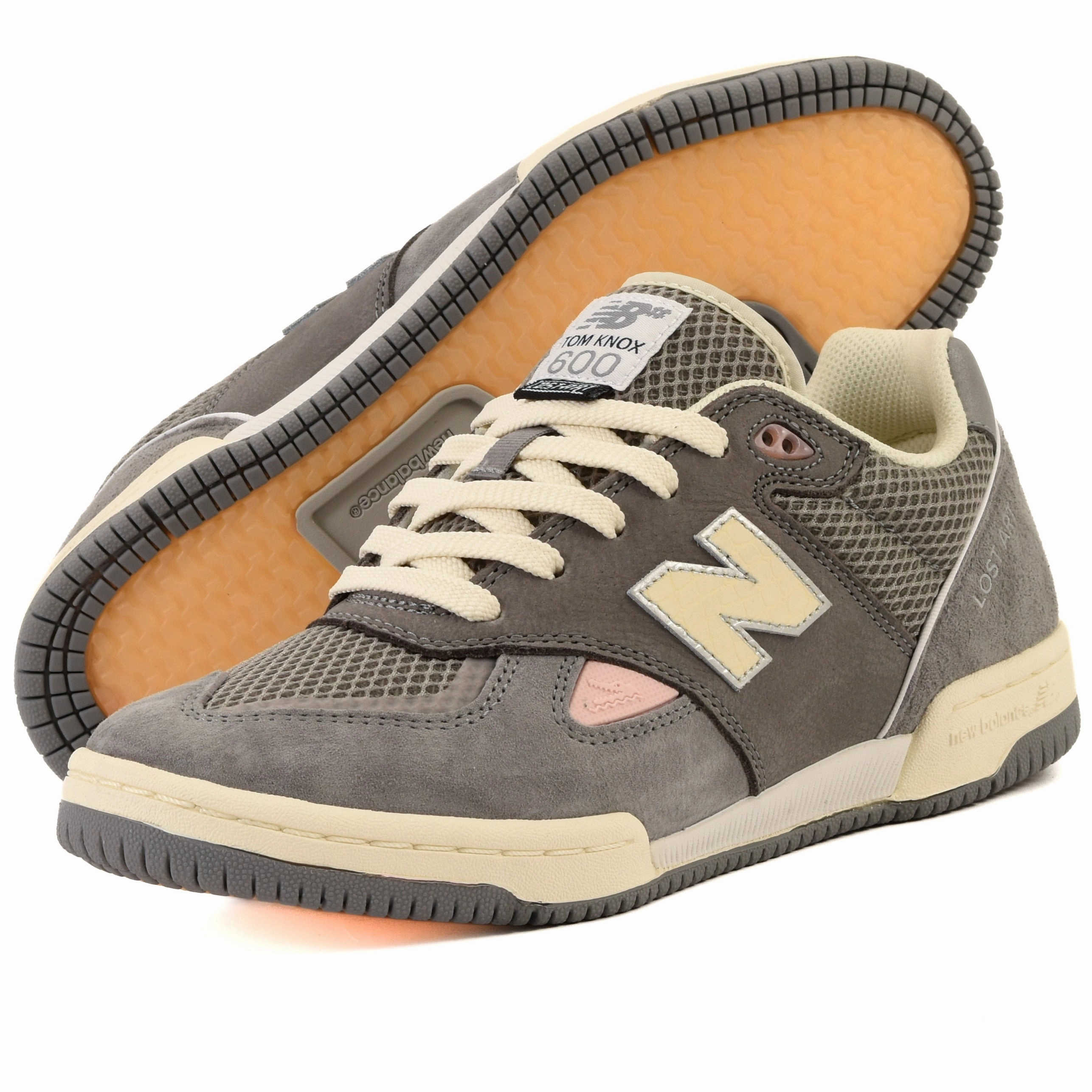 New Balance - 600 ART (Grey/Grey) weekend convenience Micro Perforated Tongue