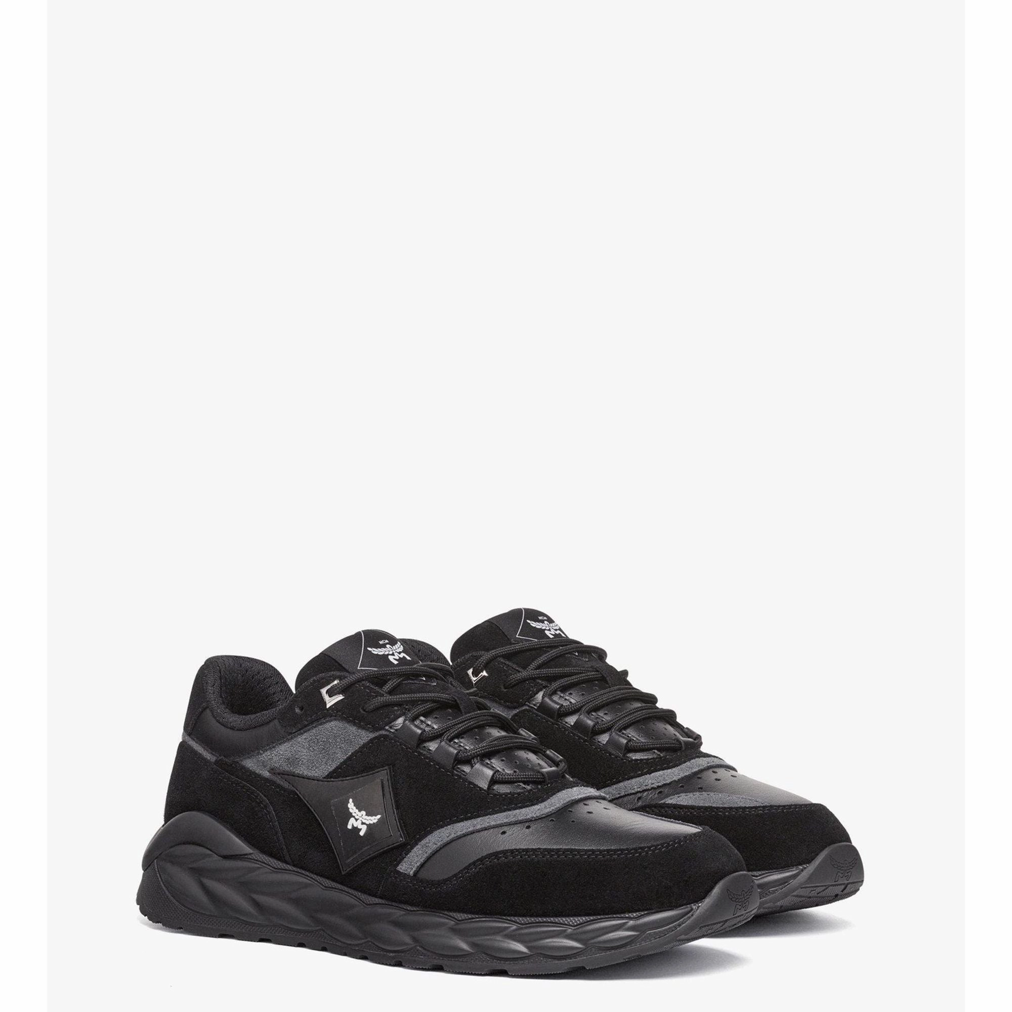 Skywander Lo Sneakers In Calf Suede And Leather Adjustable Heel Lock