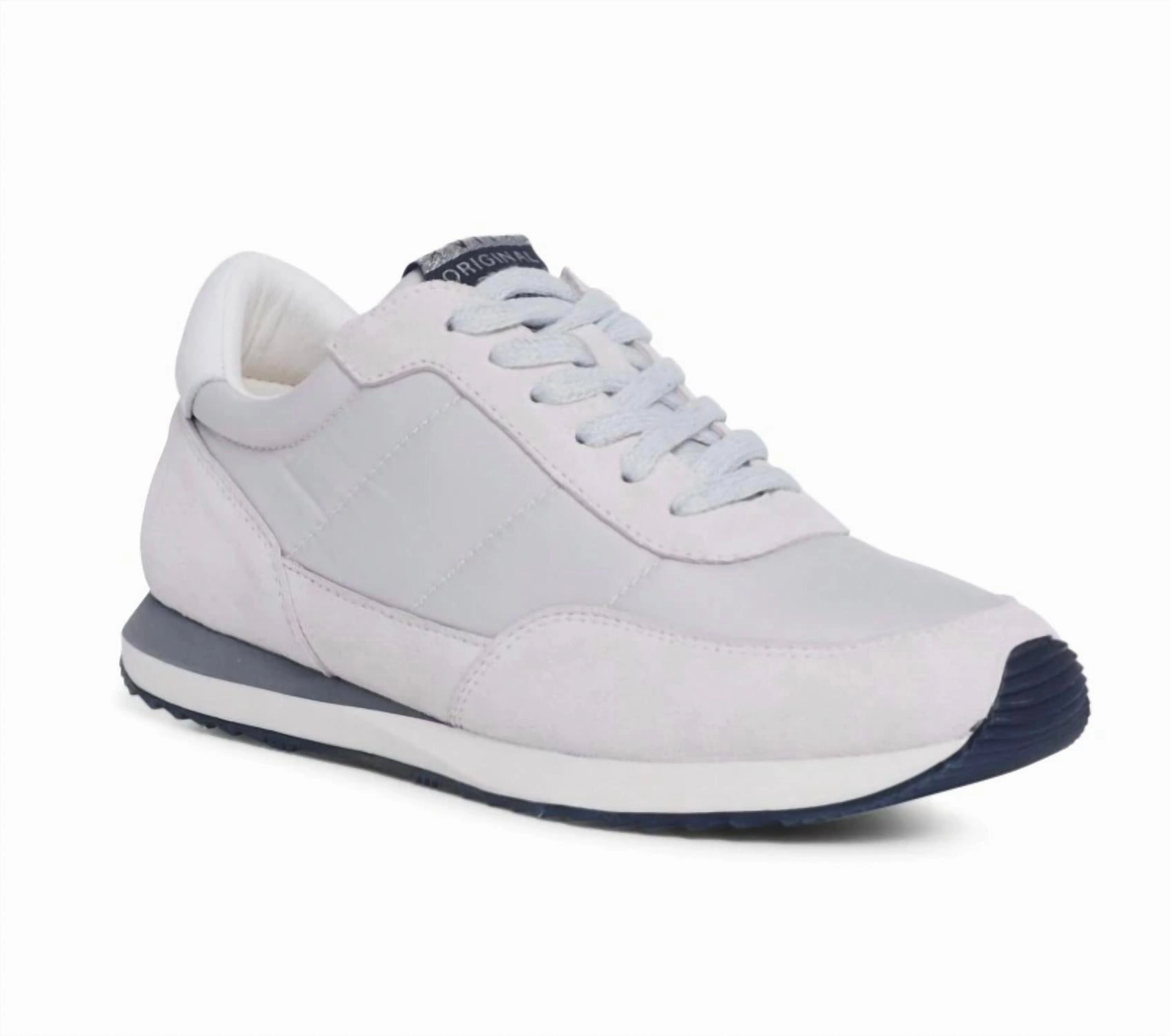 Fierce Retro Sneaker In Grey Auxetic Material Construction CanvasUpper