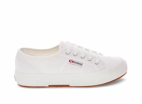 Women's 2750 Cotu Classic Sneaker In White Articulated Flex Grooves Reinforced Eyelets