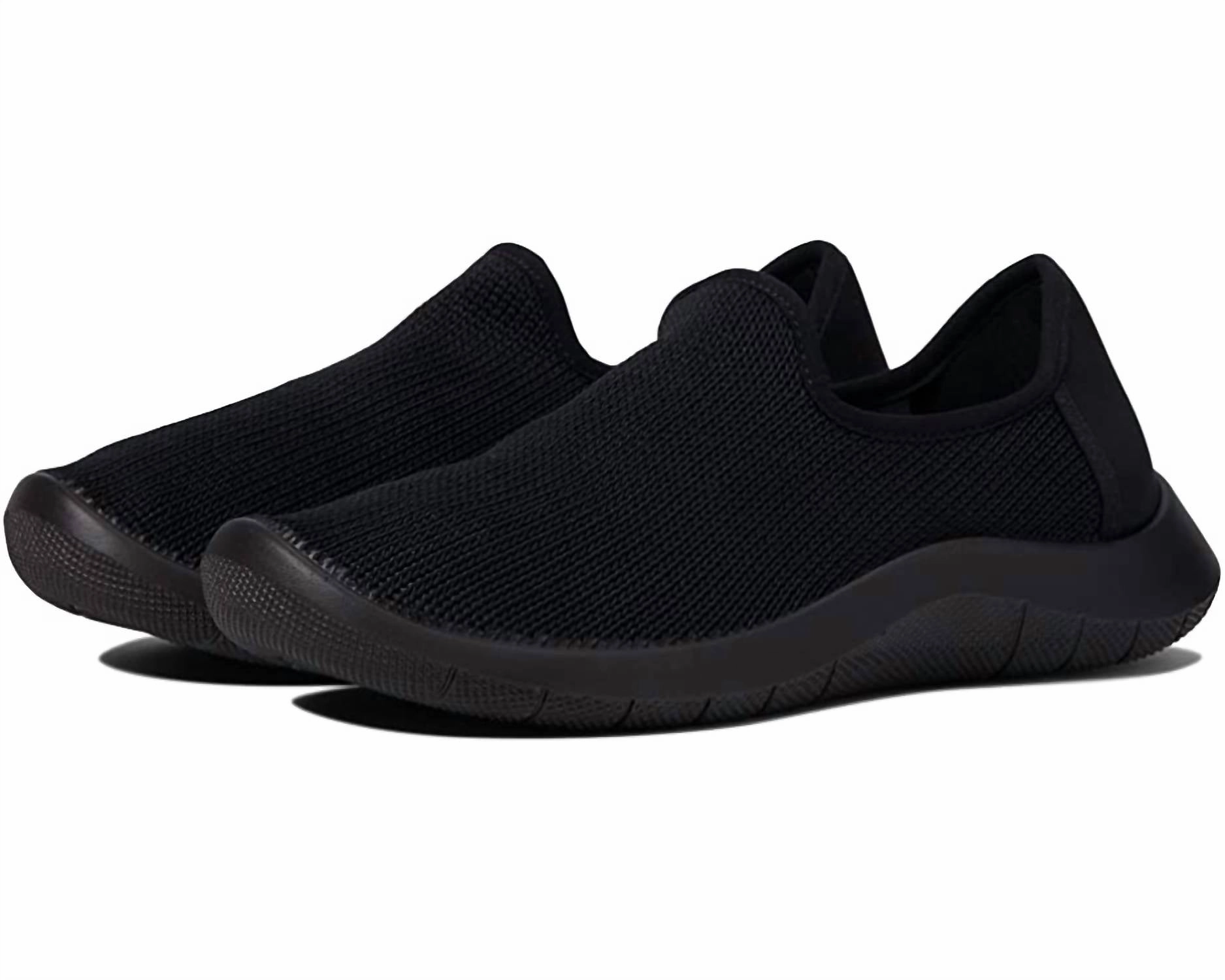 Gaia Slip On Sneaker In Black Torsion Stability System