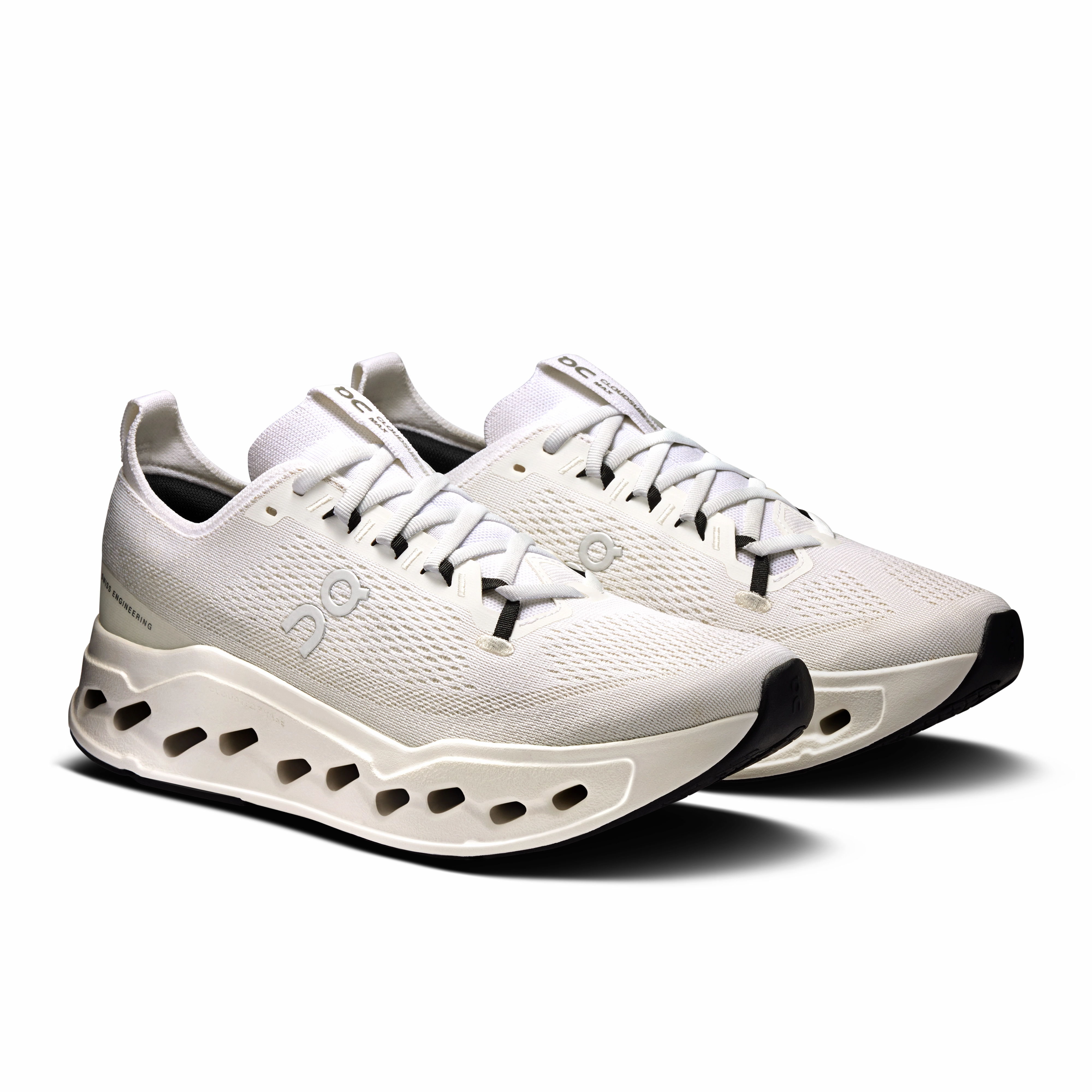 Contoured Collar Design On Running Men's Cloudsurfer Max Wide Shoes - White / White