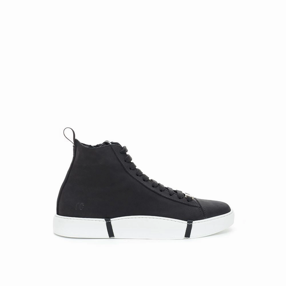 Roberto Cavalli Elegant Suede Sneakers in Chic Women's Breathable Feel