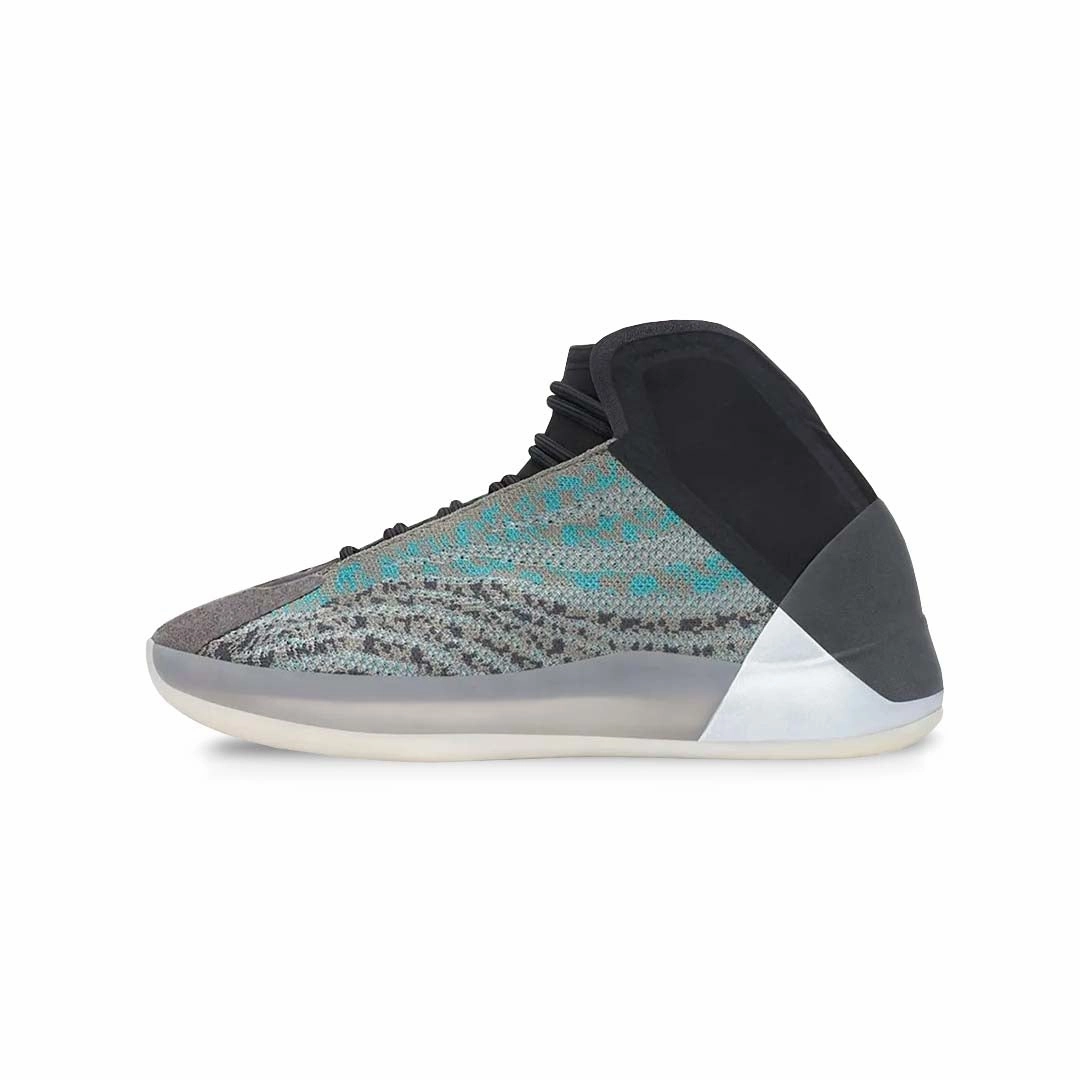 adidas - Unisex Yeezy Quantum Basketball Shoes (G58864) Tear Resistant Upper Sleek Look
