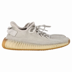 Adidas Yeezy Boost 350 V2 Sneakers in Grey Synthetic VersatileUse Aero Dynamic Silhouette