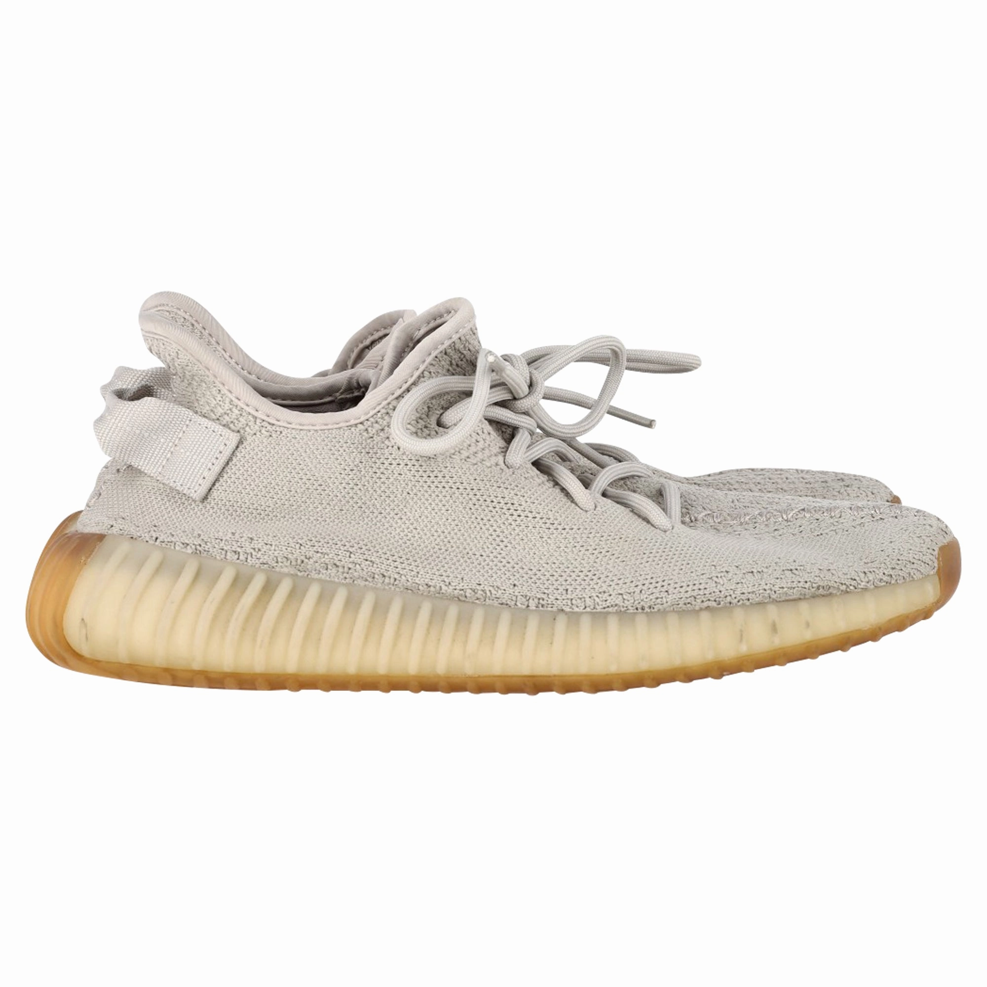 Adidas Yeezy Boost 350 V2 Sneakers in Grey Synthetic VersatileUse Aero Dynamic Silhouette