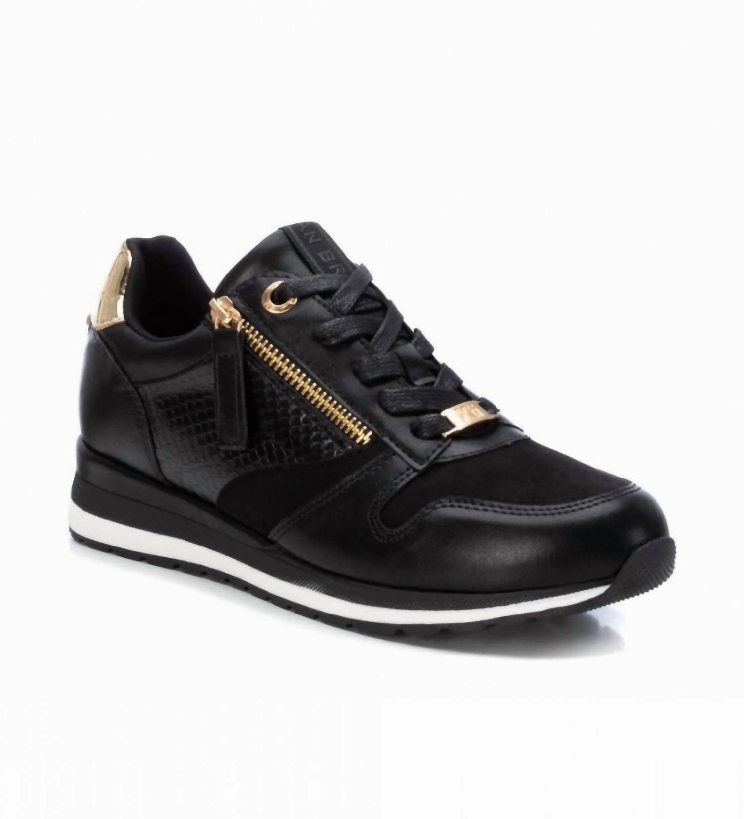 Smart stability Women's Casual Sneakers In Black
