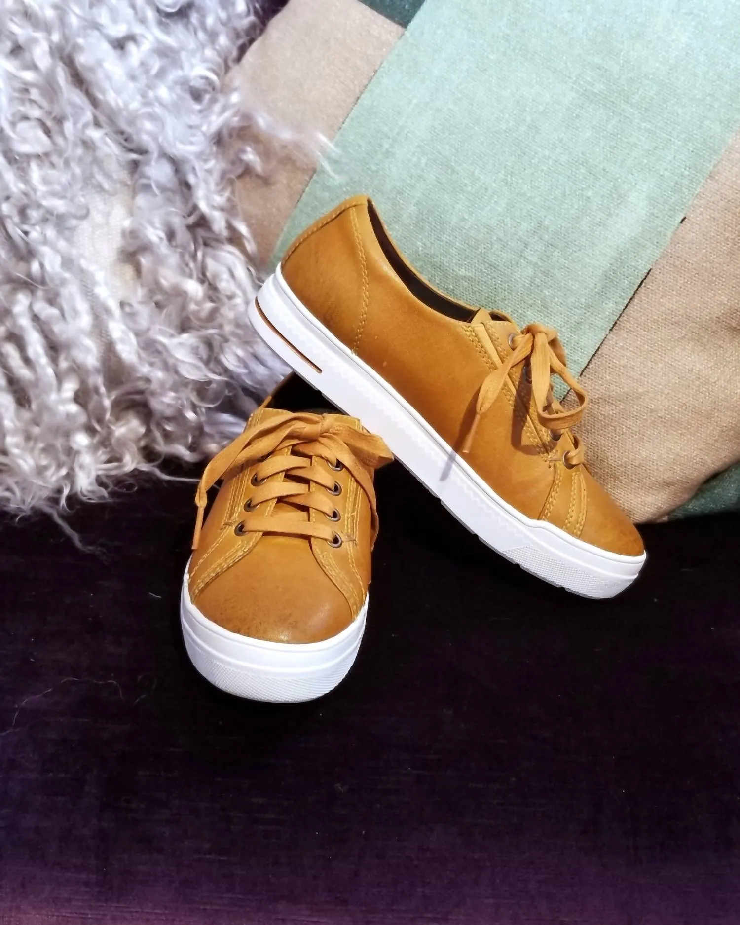 Women's Karma Sneaker In Sheep Nappa Curry Classic Style