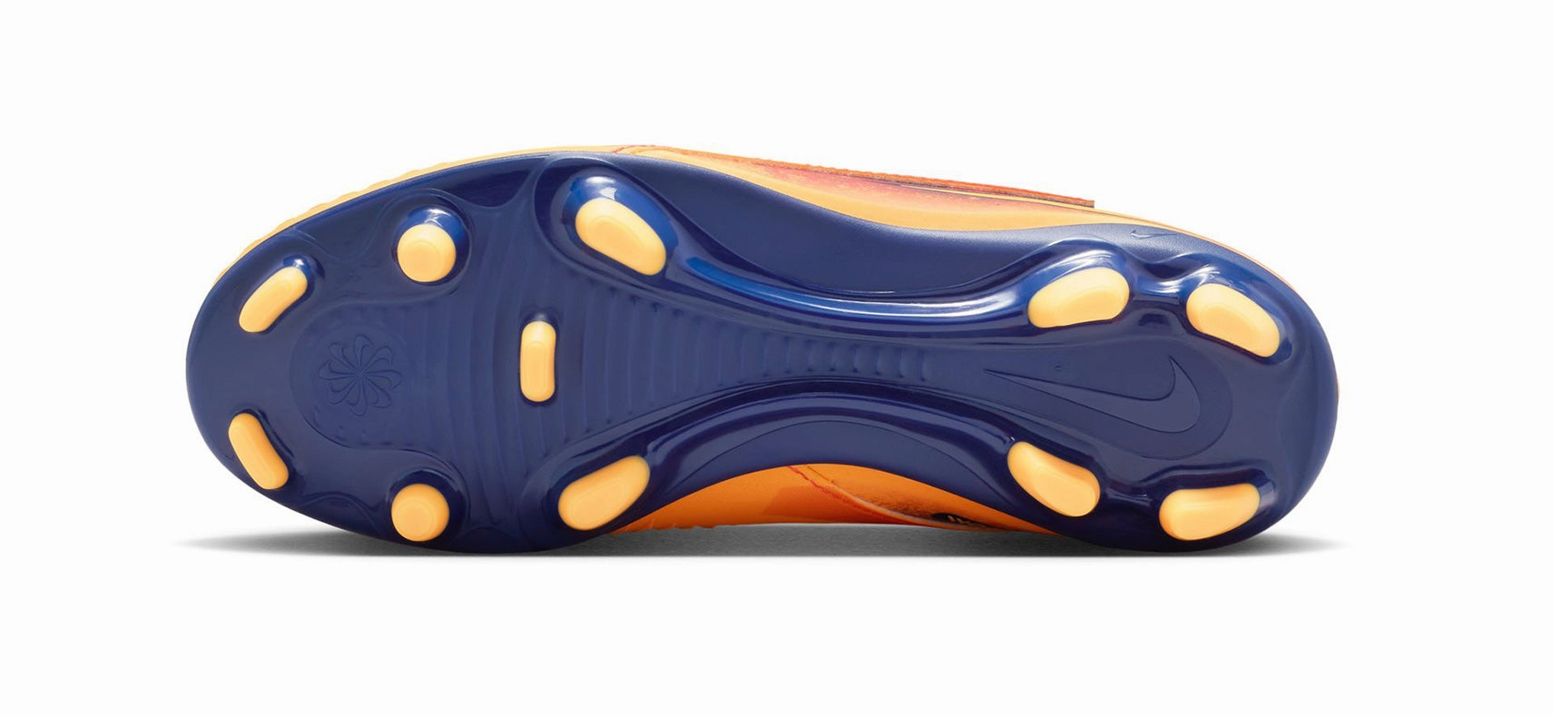 Touch Zone Lateral Control Jr. Phantom 6 Low Club Fg/Mg Erling Haaland Junior's Football Boots