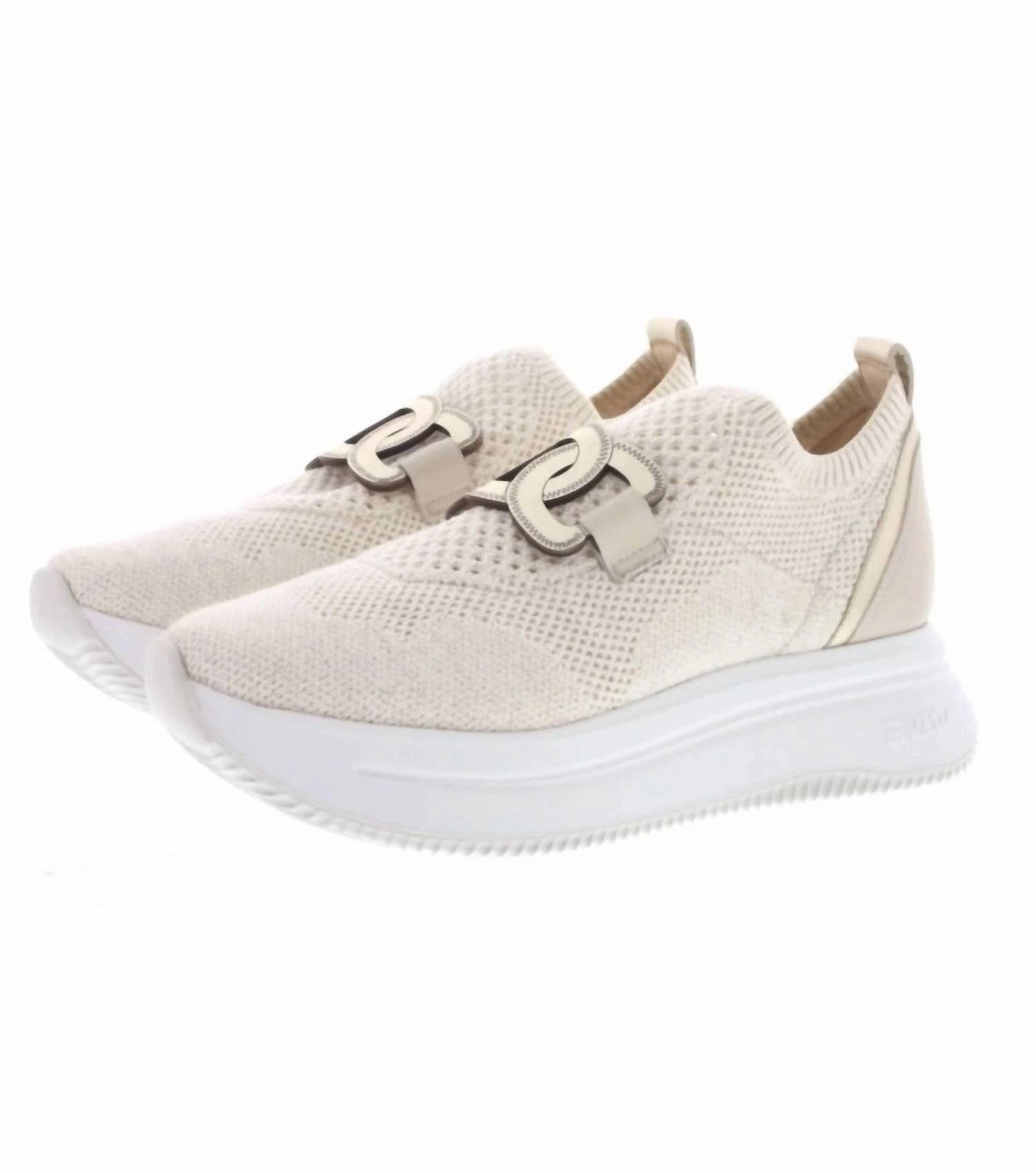 Gym Shoes Women's Simone Sneakers In Sand/platino