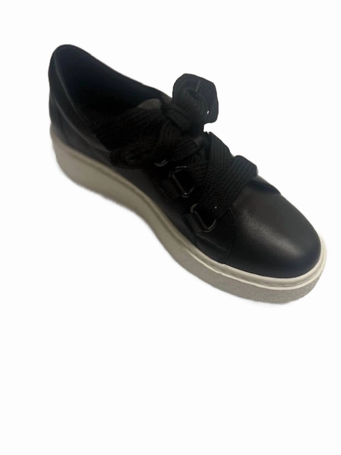 Women's Yevka Nappa Sneaker In Black Wear comfort