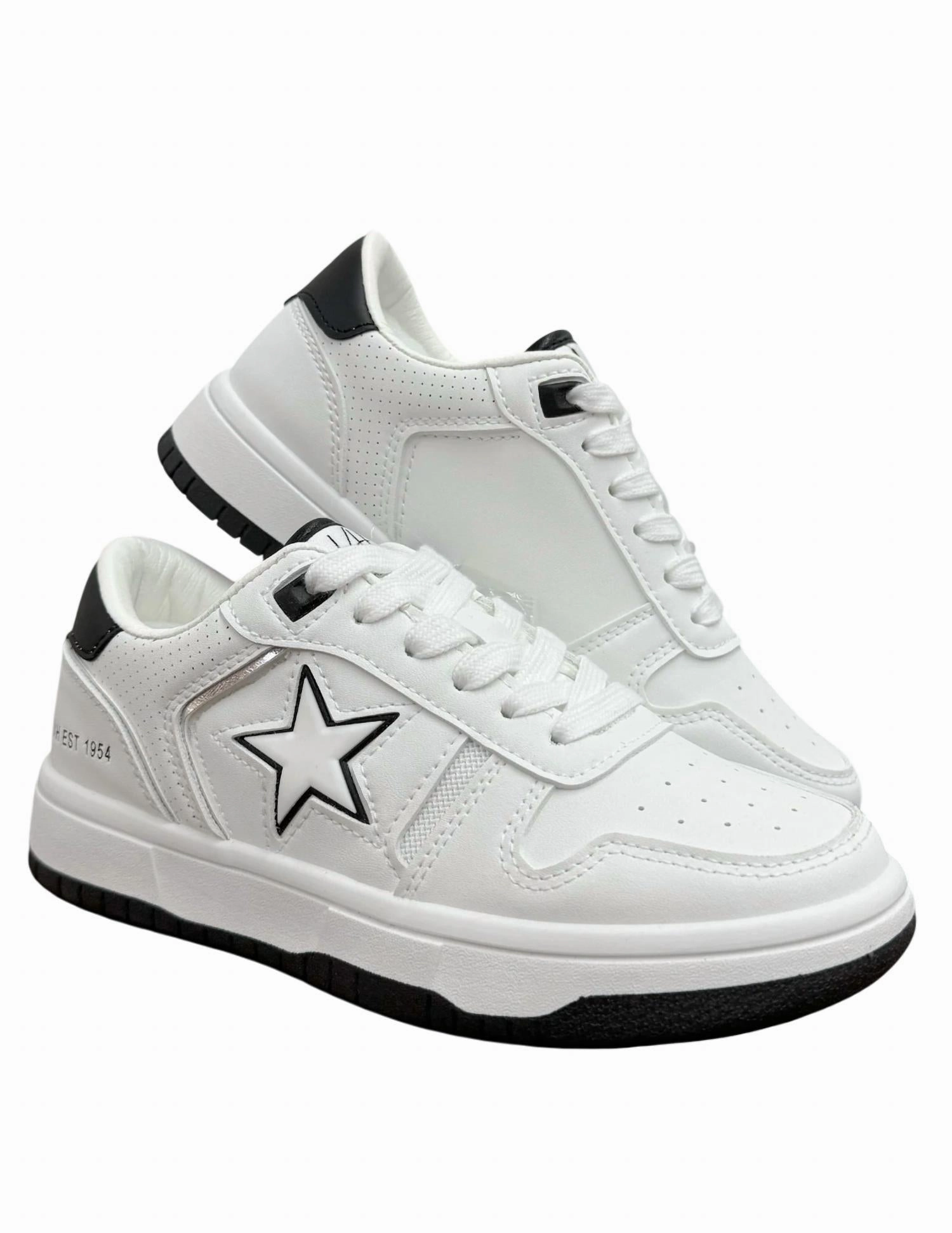 Women's Fresh 11 Sneaker In White/silver/black Climate Control Technology