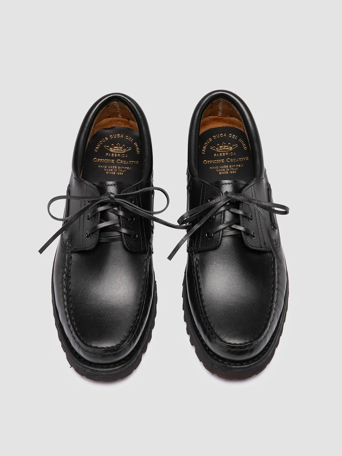 HERITAGE FLEXI 001 - Black Leather Boat Shoes Elegant Walk Understated Touch