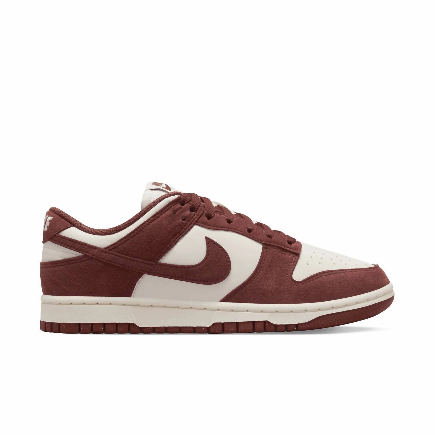 Women's Dunk Low Sneakers In Red Sepia Busy Days Enhanced silhouette